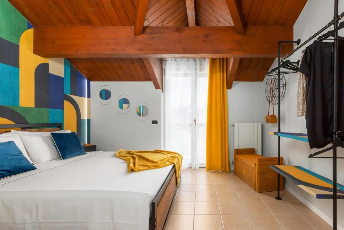 Casa Gialla 7A, New Apartment Milano&Como Bregnano 0*,  Italien