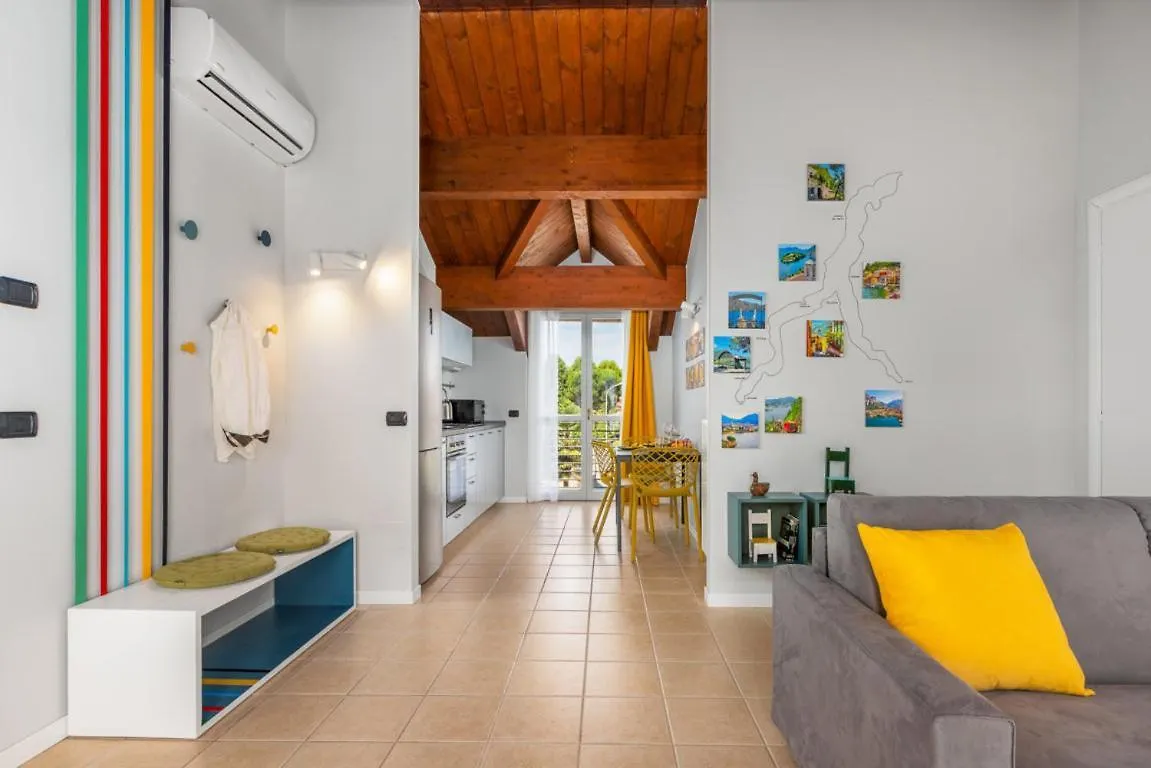 Casa Gialla 7A, New Apartment Milano&Como Bregnano