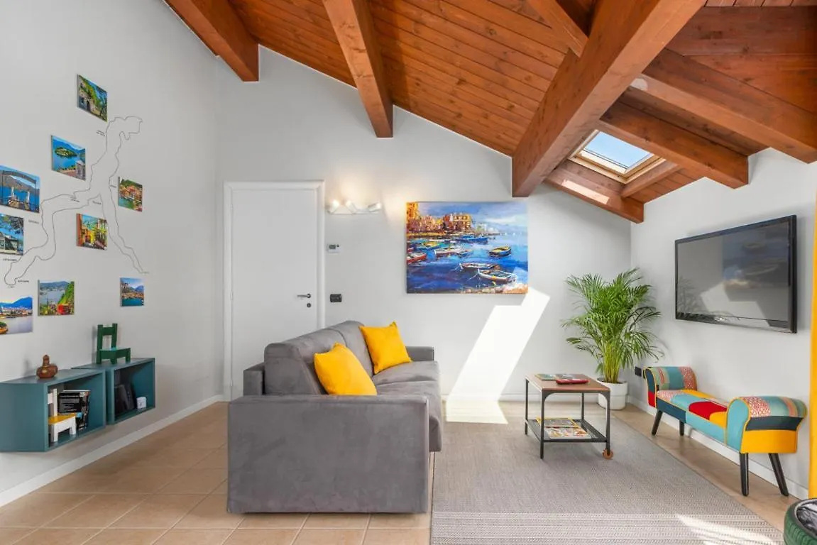Casa Gialla 7A, New Apartment Milano&Como Bregnano